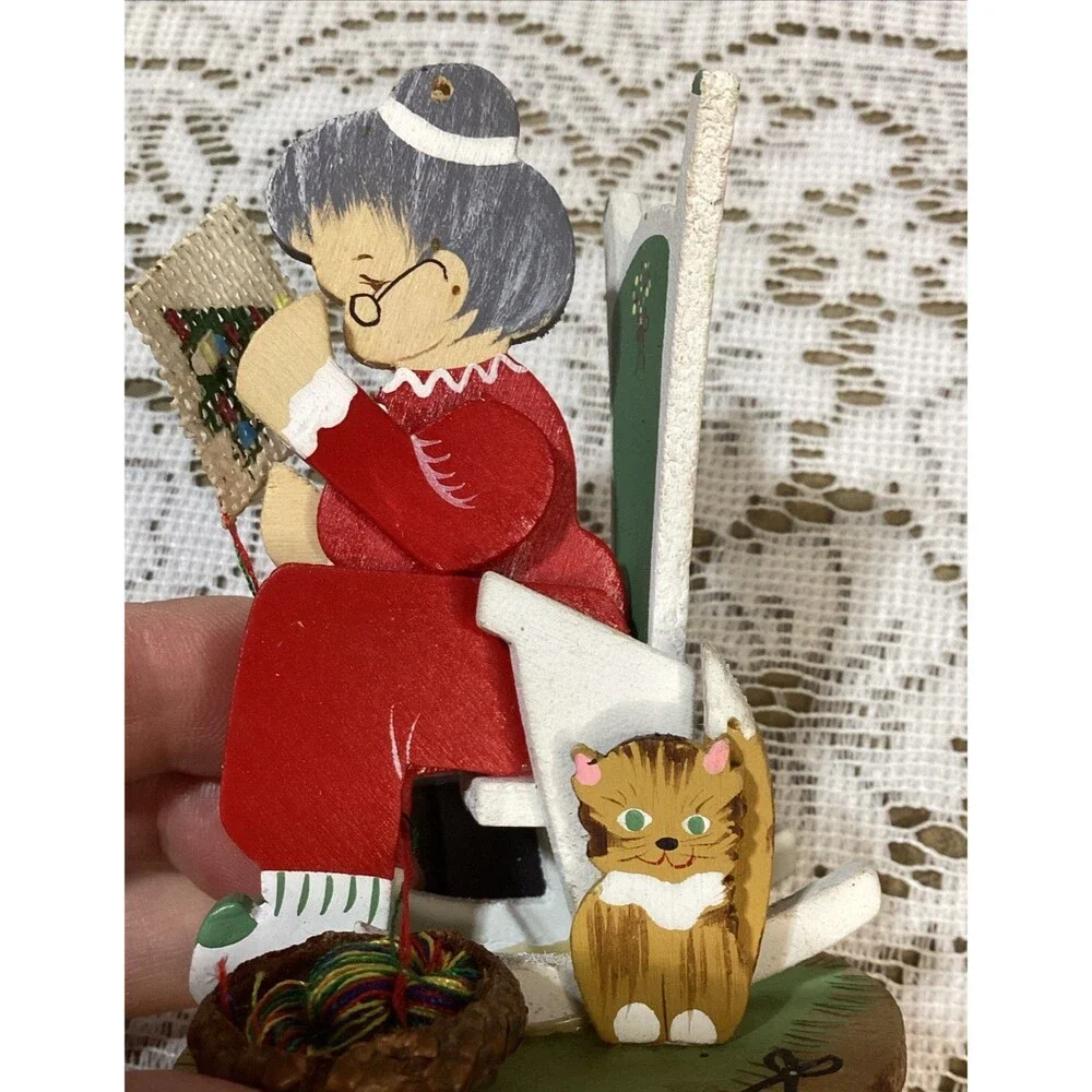 Emgee Corp Mrs Claus Crafting / Sewing Wooden 3.5